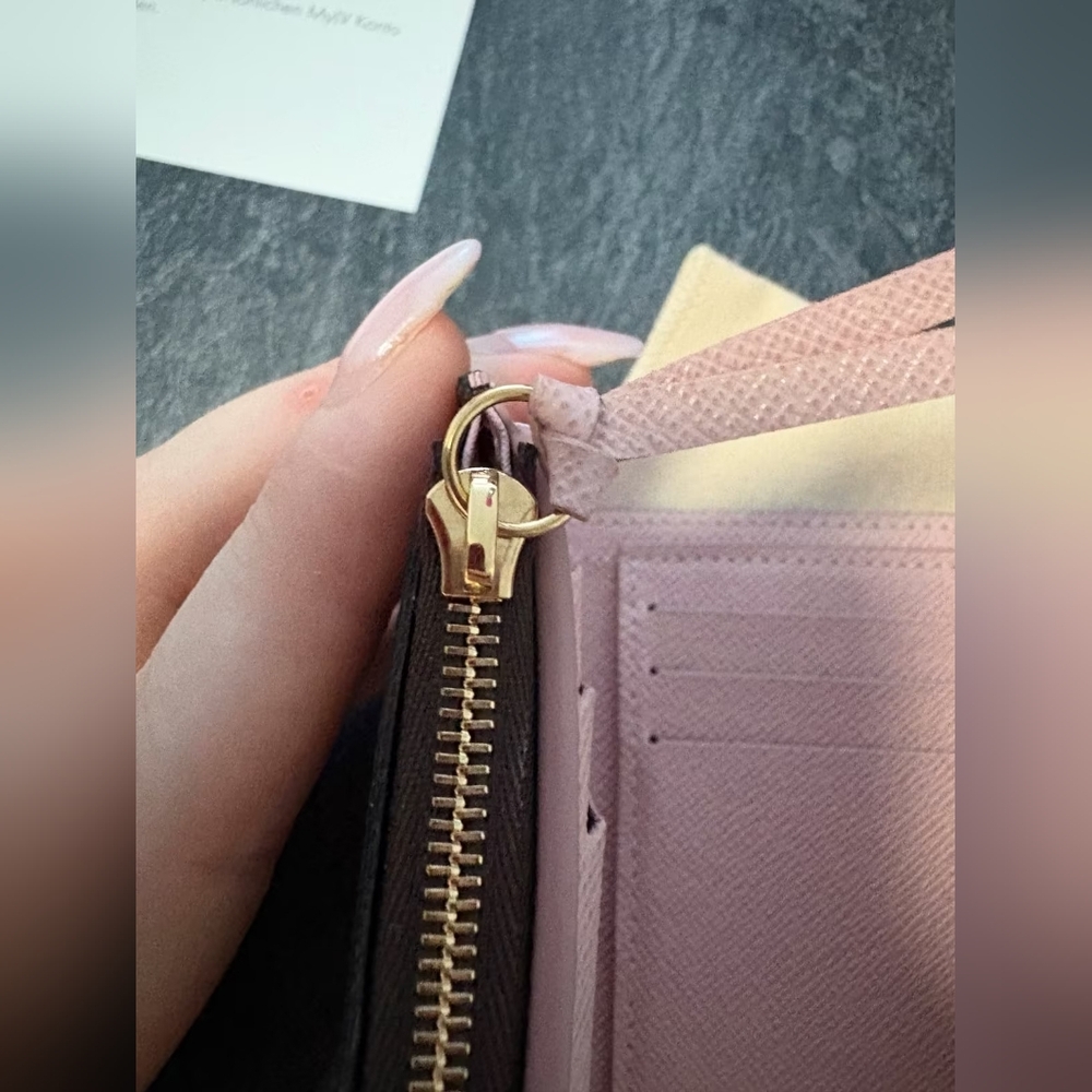 Louis Vuitton Monogram Victorine Wallet - Picture 11 of 15
